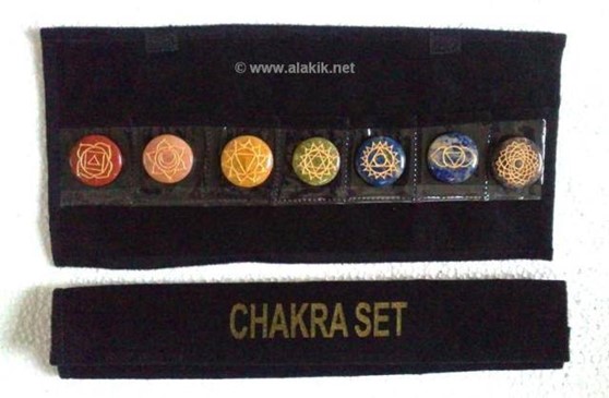 Picture of Engrave Chakra Disc Set with Black Velvet purse.