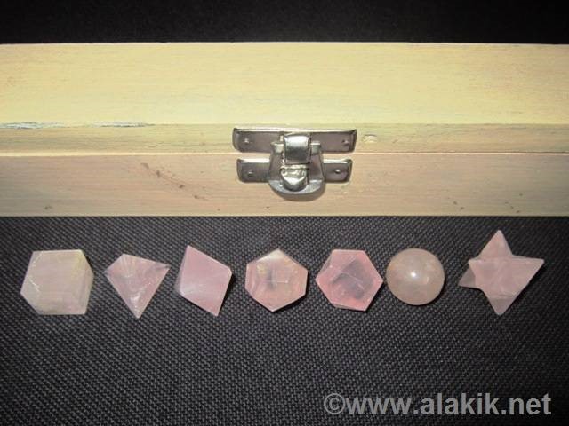 Picture of Rose Quartz 7pcs Geometry set with Wooden Box