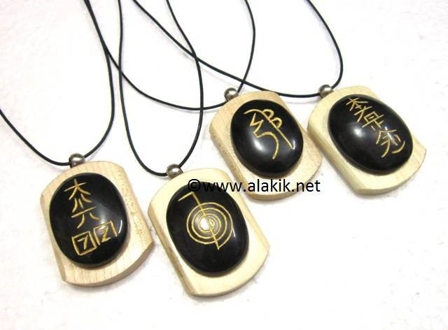 Picture of Black Agate Usai Reiki Engrave Wooden pendant Set