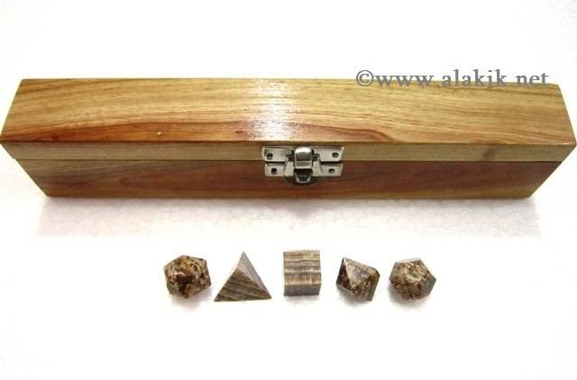 Picture of Aragonite 5pcs Geometry set with box