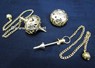 Picture of Golden Pointed Filigree Pendulum, Picture 1