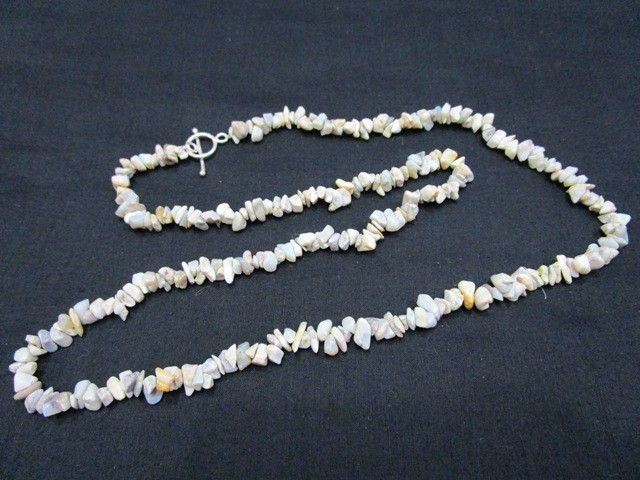Picture of Opal Chips Necklace