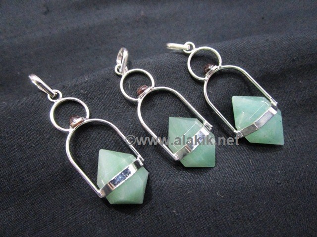 Picture of Green Aventurine Heriker Pendant with Garnet