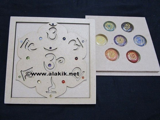 Picture of Chakra Cabs Sanskrit Box with Engrave Chakra set