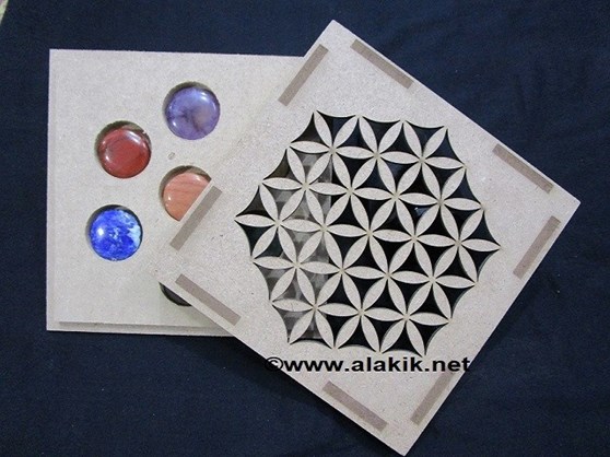 Picture of Chakra Flower of Life Box with Plain Chakra set