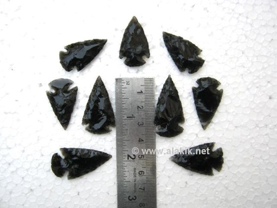 Picture of 1 inch Black Obsidian Arrowhead 