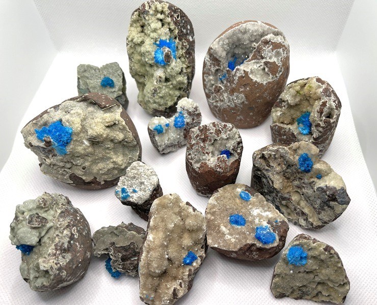 Picture of Blue Cavansite Specimen Lot 0012